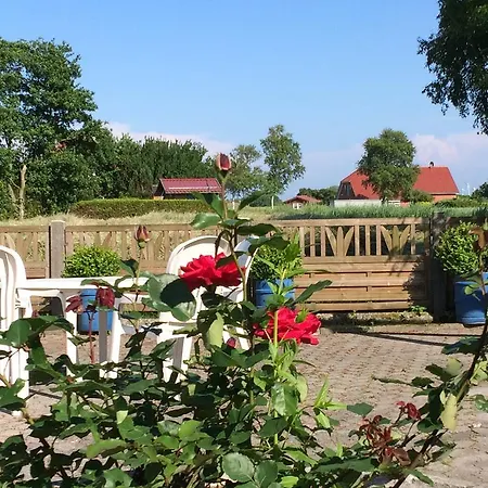 Bed & Breakfast Huus Stoertebeker Dornumersiel